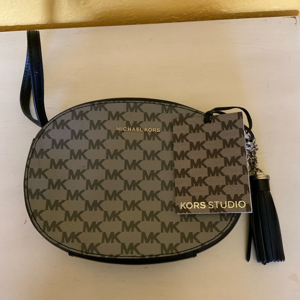 Small Michael Kors handbag